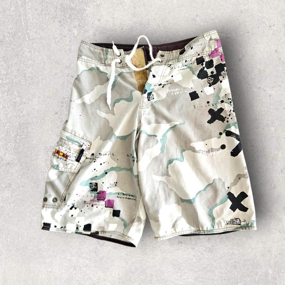 Y2K Billabong Camo Cargo Swimwear Shorts - 30BillabongY2K Billabong Camo Cargo Swimwear Shorts - 30