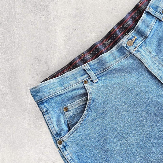 Waist - 106cm (W42)Length - 61cmIn perfect condition, no flaws 9.5/10 overall condition
