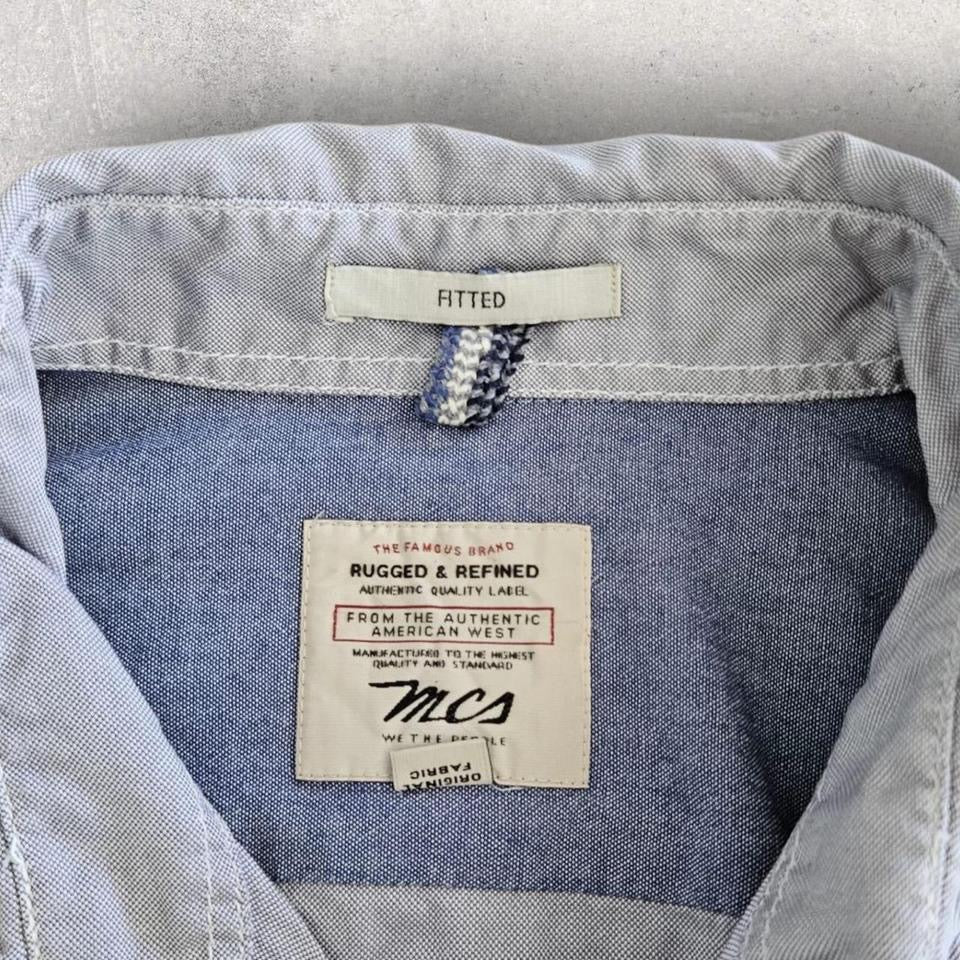 Fits Man’s LChest - 53cmLength - 77cmSleeve - 62cmIn great condition, light sunfade 9/10 overall condition