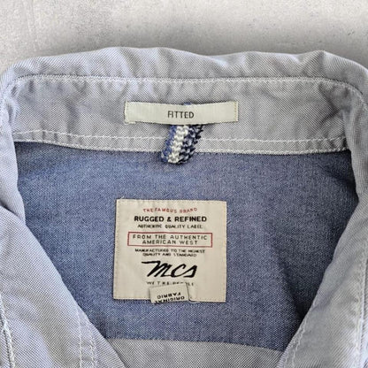 Fits Man’s LChest - 53cmLength - 77cmSleeve - 62cmIn great condition, light sunfade 9/10 overall condition