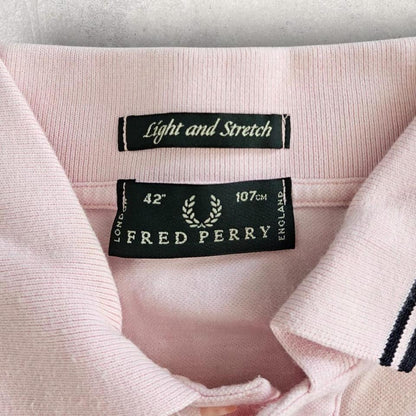 Size - SChest - 49cmLength - 62cm Has big stains on the collar 8/10 overall condition