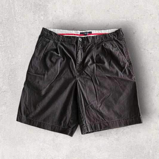 Tommy Hilfiger Black Shorts - W35Chino ShortsLizard Vintage Clothes