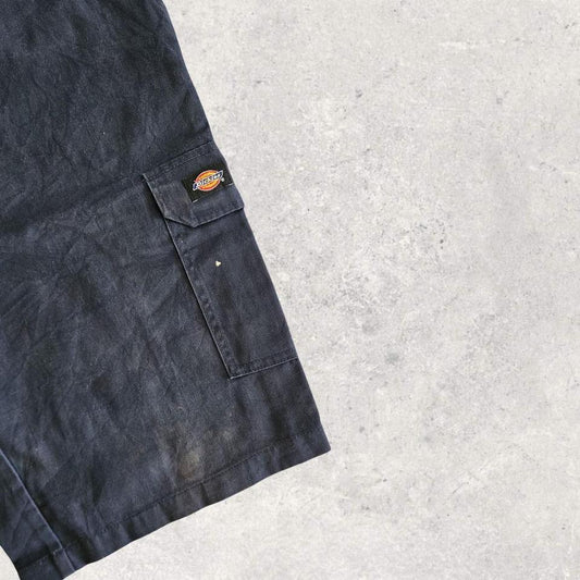 Dickies Navy cargo Shorts - W34Cargo ShortsLizard Vintage Clothes