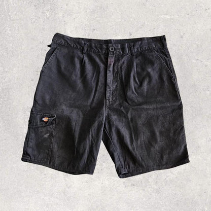 Dickies Black Cargo Shorts - W38Cargo ShortsLizard Vintage Clothes