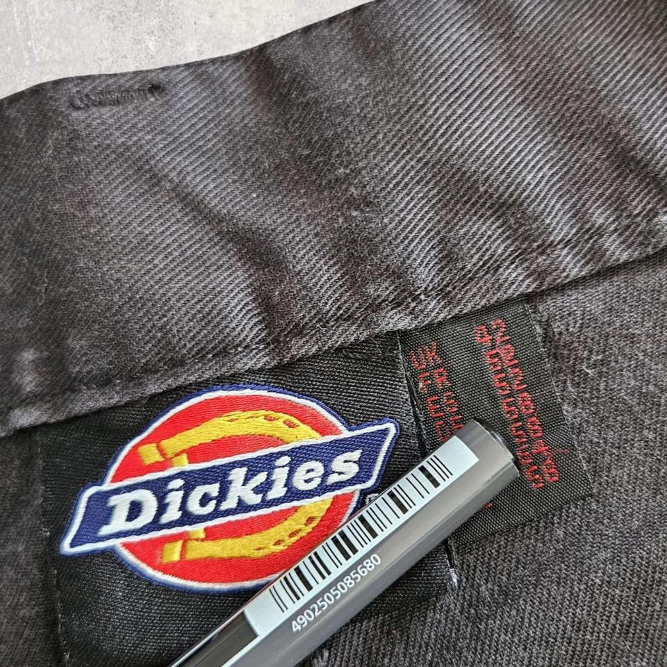 Dickies Black Cargo Shorts - W42Cargo ShortsLizard Vintage Clothes
