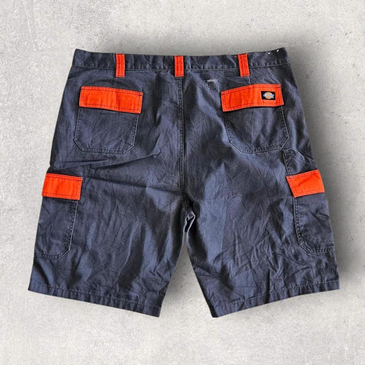 Dickies Grey Cargo Shorts - W44Cargo ShortsLizard Vintage Clothes