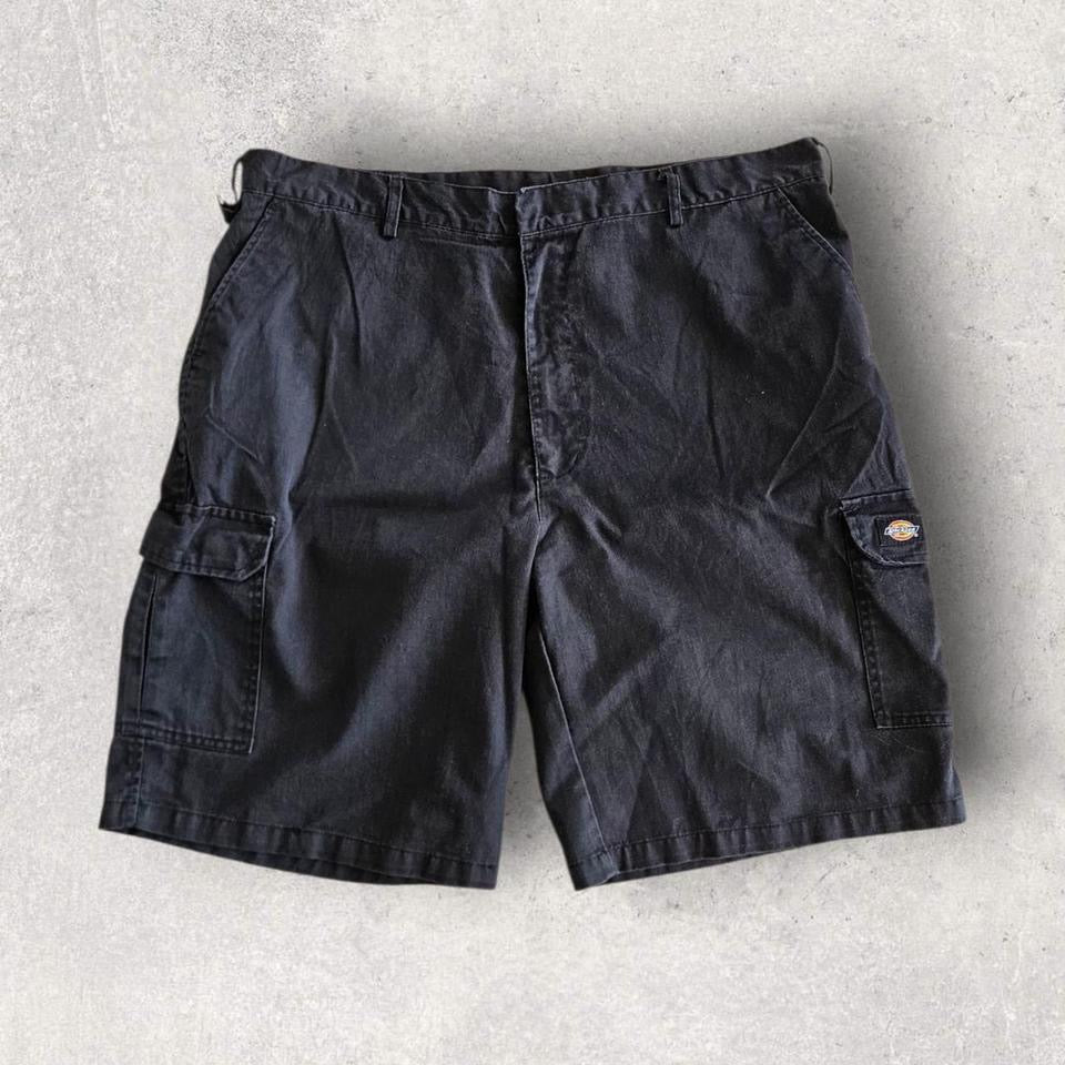 Dickies Black Cargo shorts - W42Lizard Vintage ClothesCargo Shorts