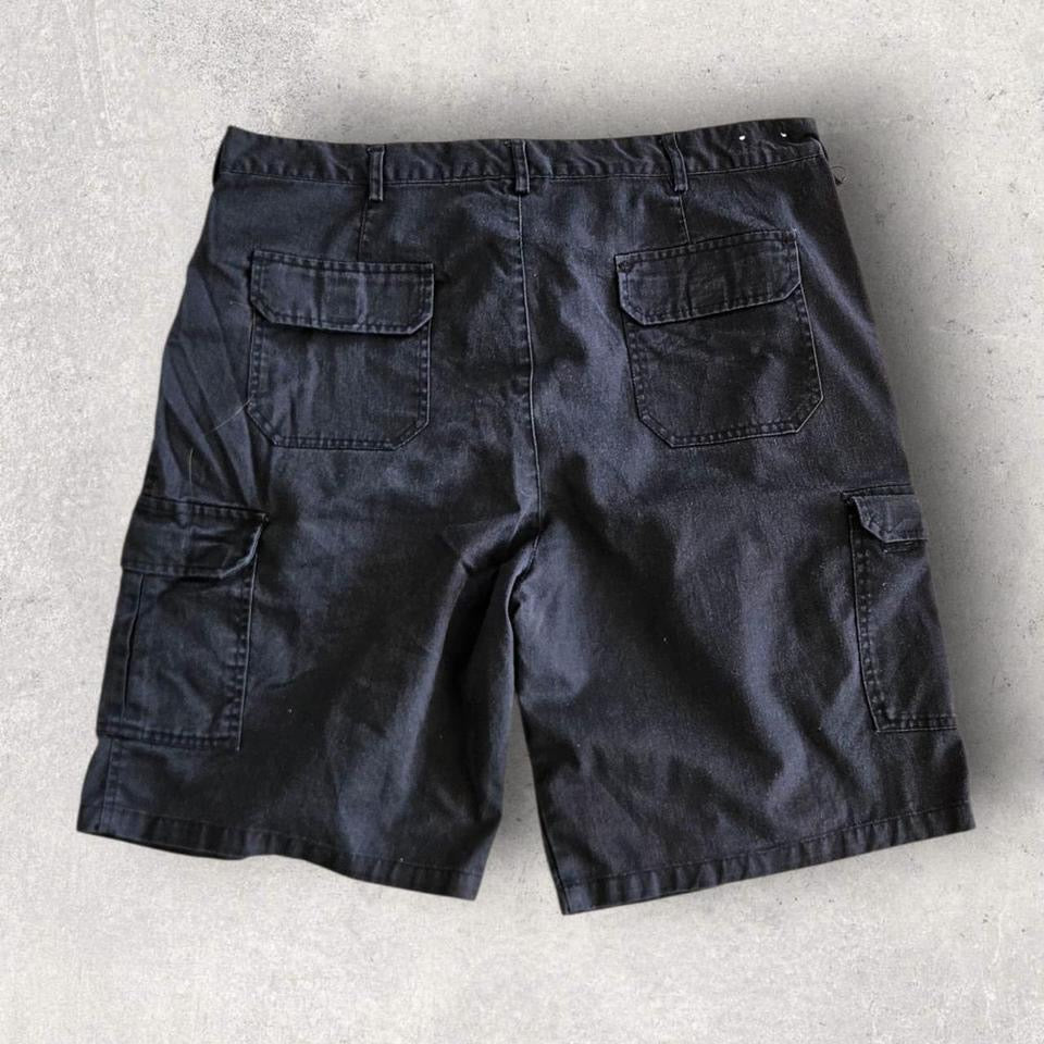 Dickies Black Cargo shorts - W42Lizard Vintage ClothesCargo Shorts