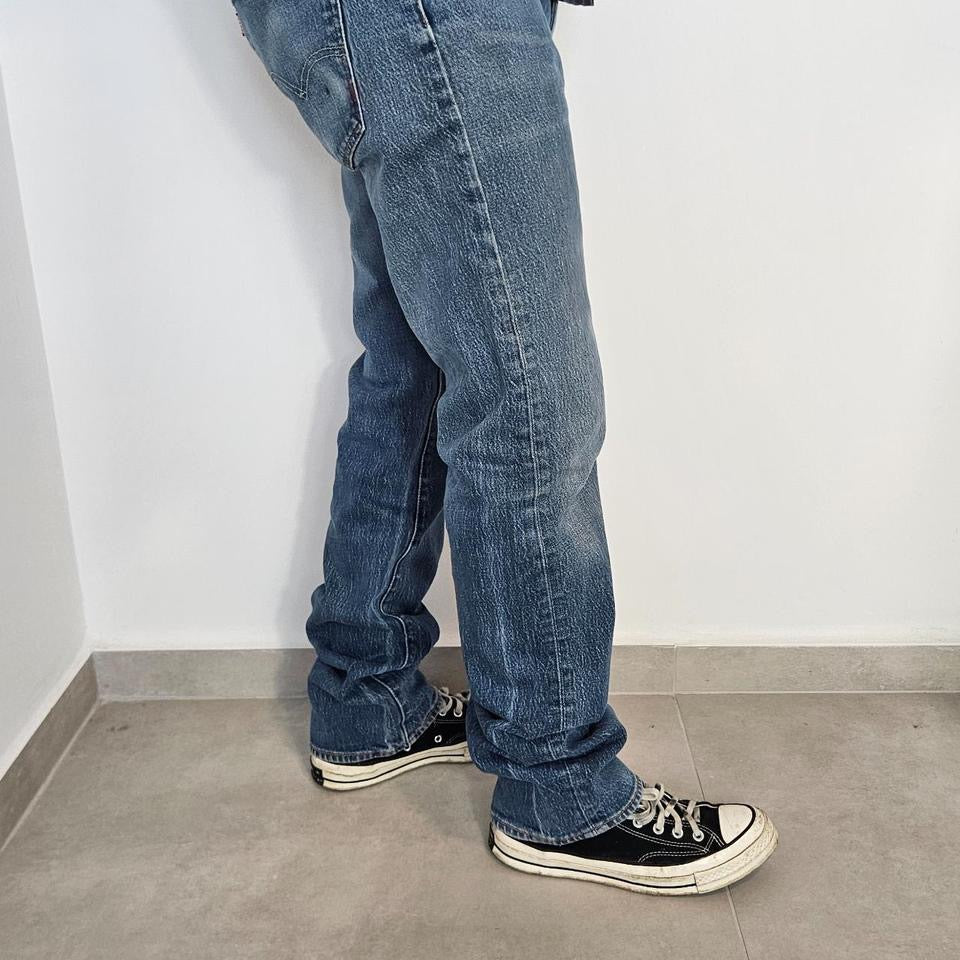 Levi’s 501 Blue JeansLizard Vintage ClothesJeans
