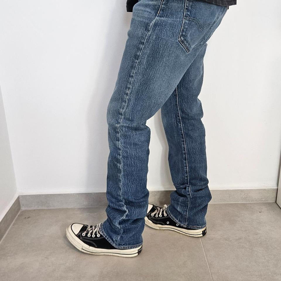 Levi’s 501 Blue JeansLizard Vintage ClothesJeans