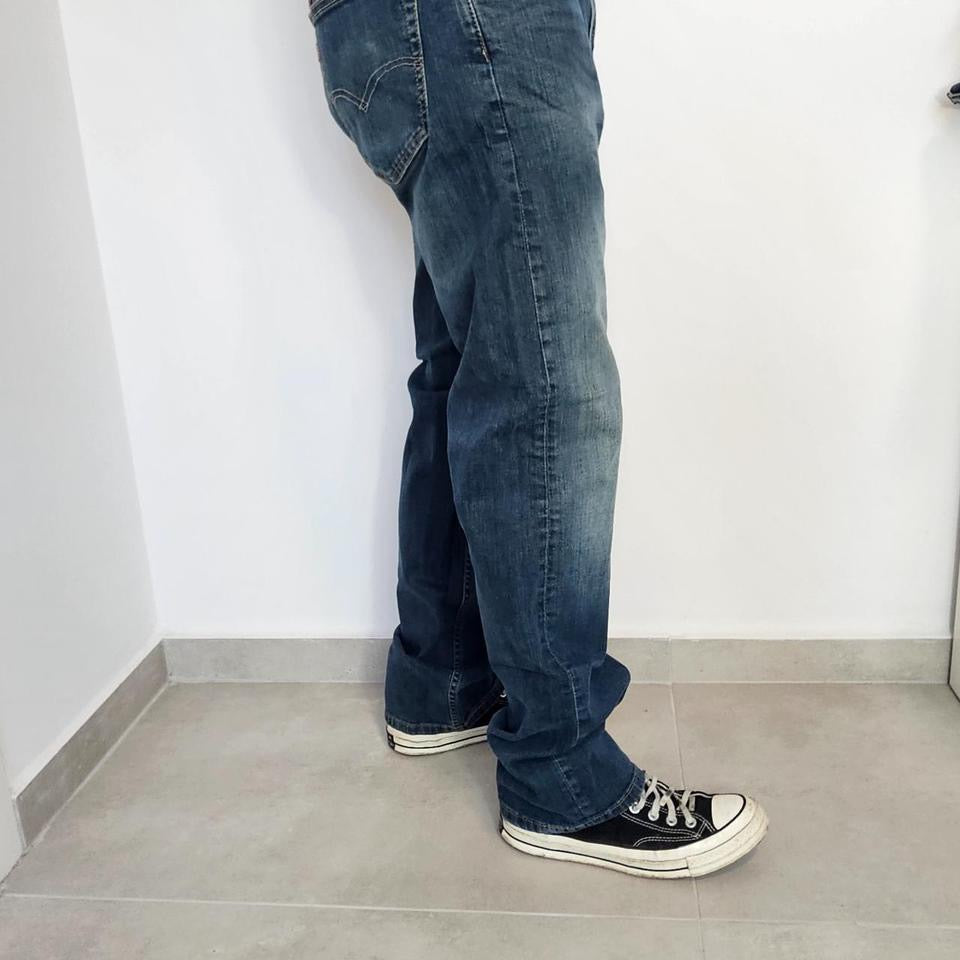 Levis Navy Jeans 36x32JeansLizard Vintage Clothes