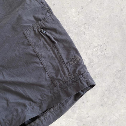 שורט טיולים אפור The North Face וינטג׳