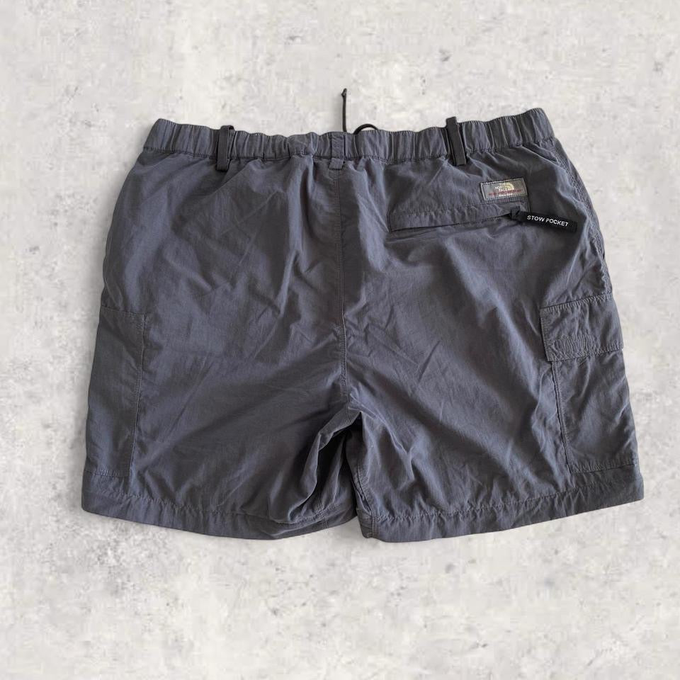 שורט טיולים אפור The North Face וינטג׳