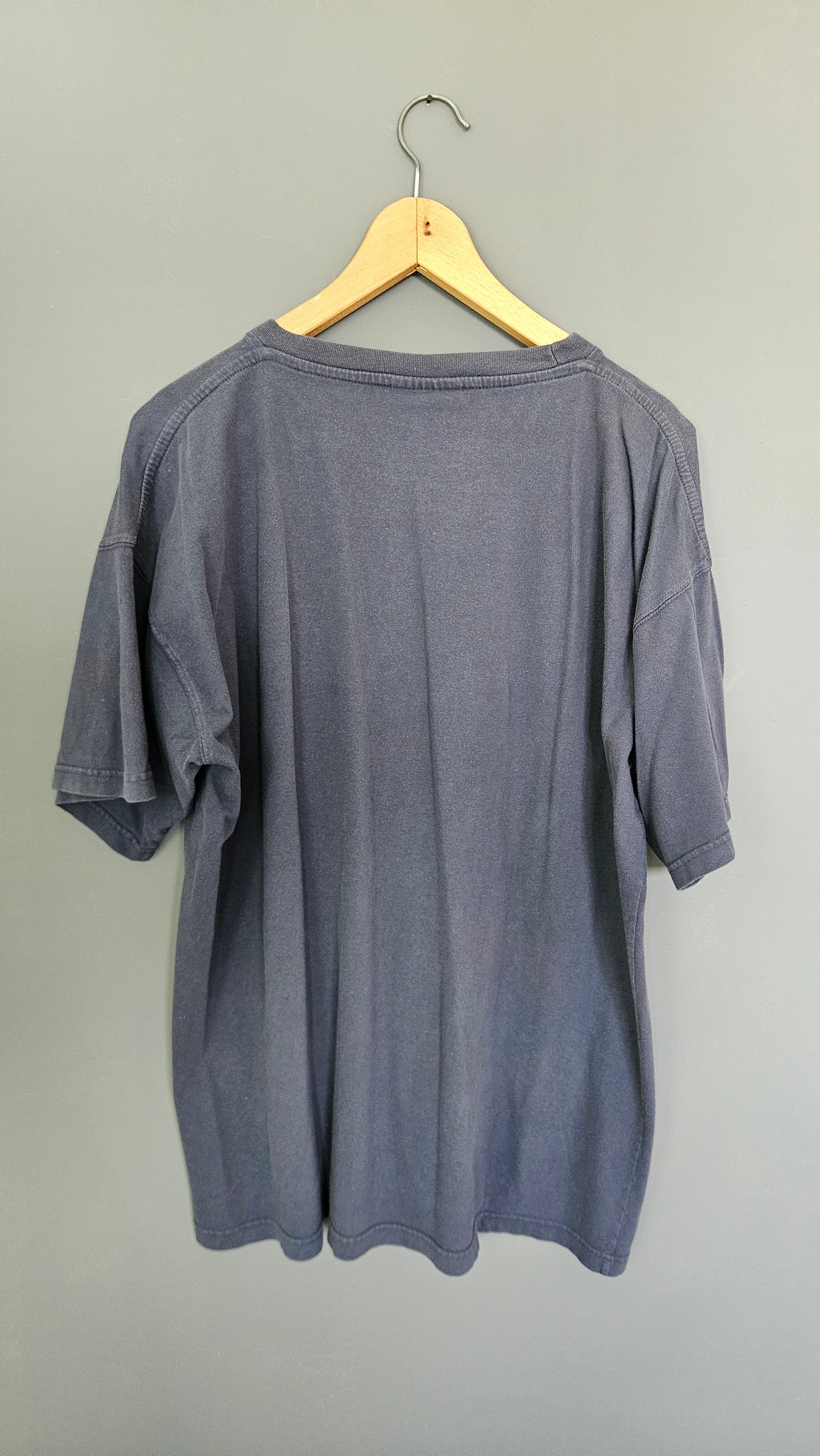 Vintage Graphic Tshirt - XL חולצת טי גרפית וינטג' יד שנייה