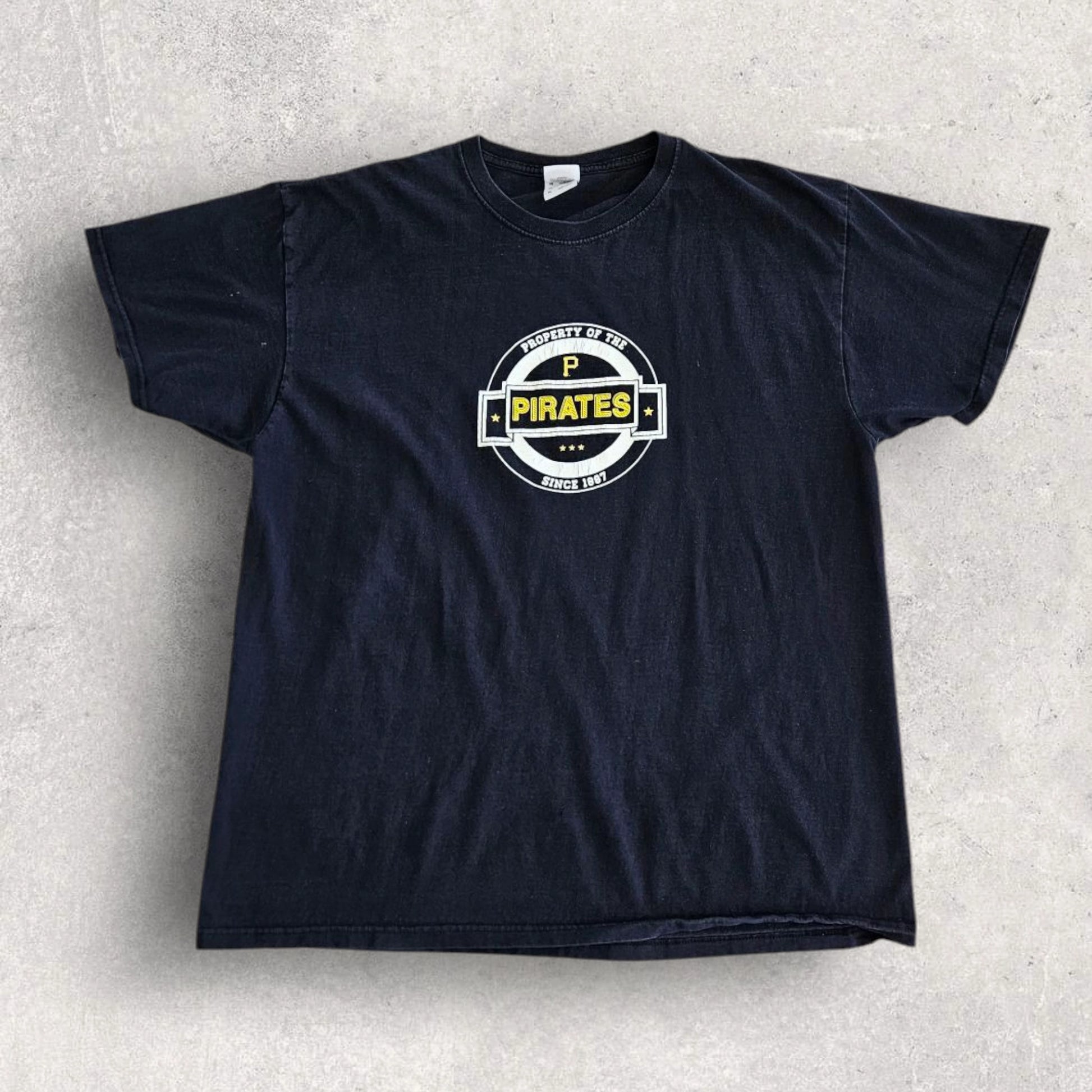 Fruit Of the Loom Pirates Tshirt - XL - חולצת פיראטים וינטג'
