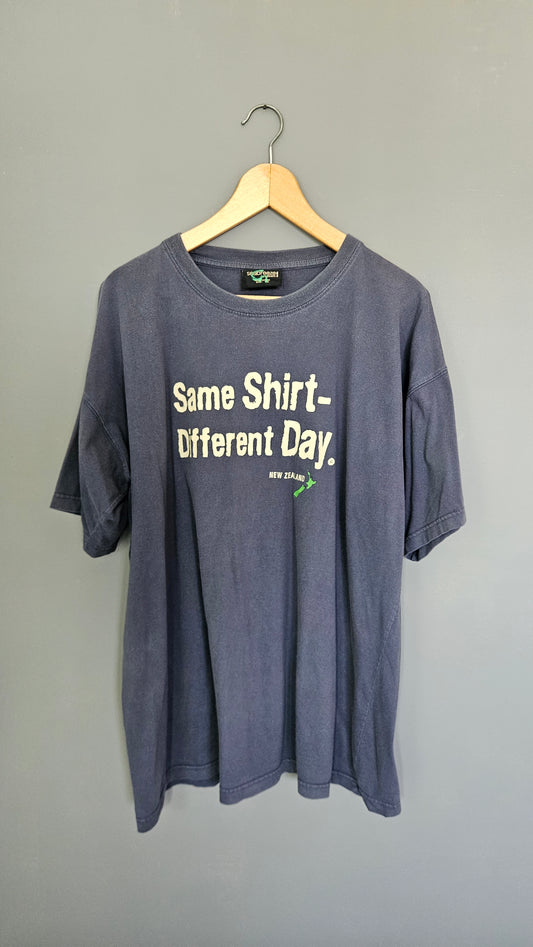 Vintage Graphic Tshirt - XL חולצת טי גרפית וינטג' יד שנייה