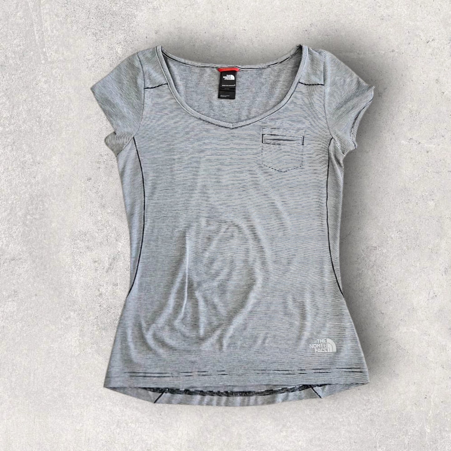 The North Face Womans Tshirt - S חולצת נשים נורת פייס מידה S יד שנייה וינטג'