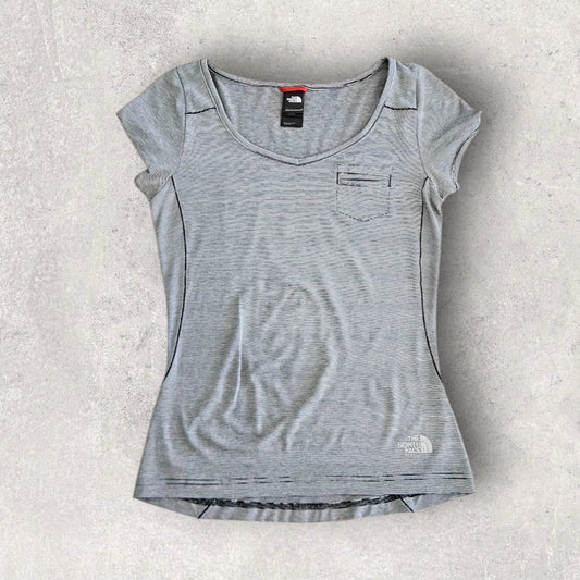 The North Face Womans Tshirt - S חולצת נשים נורת פייס מידה S יד שנייה וינטג'