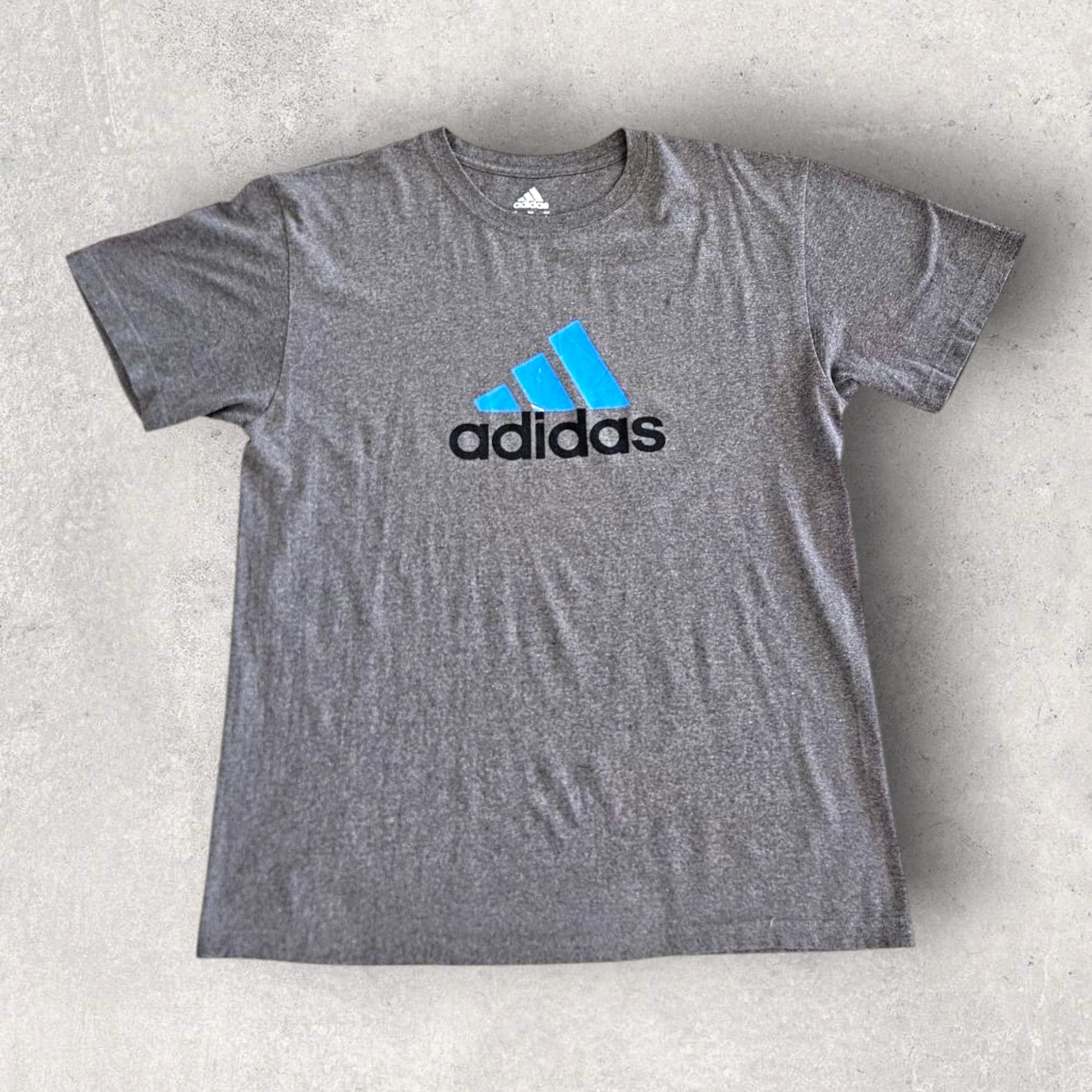 Adidad grey Logo Tshirt - XL חולצת טי אפורה לוגו אדידס וינטג'