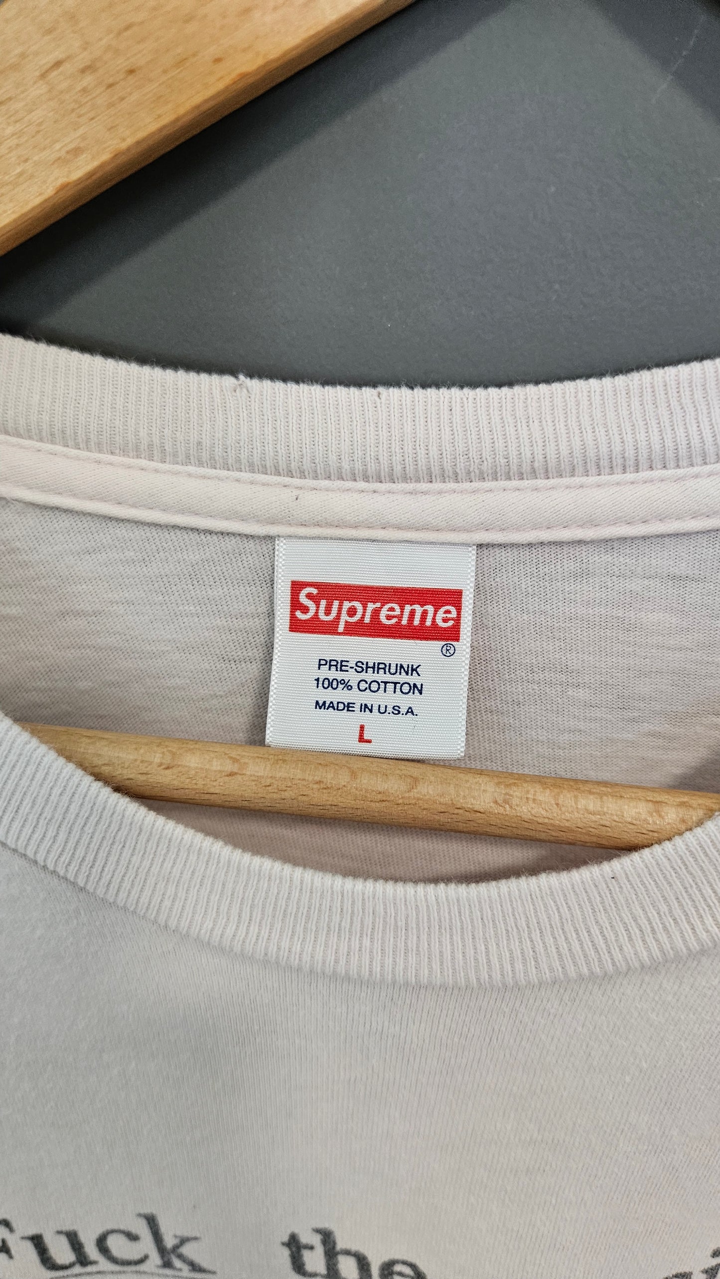 Supreme Logo Tshirt - L חולצת טי לוגו סופרים יד שנייה